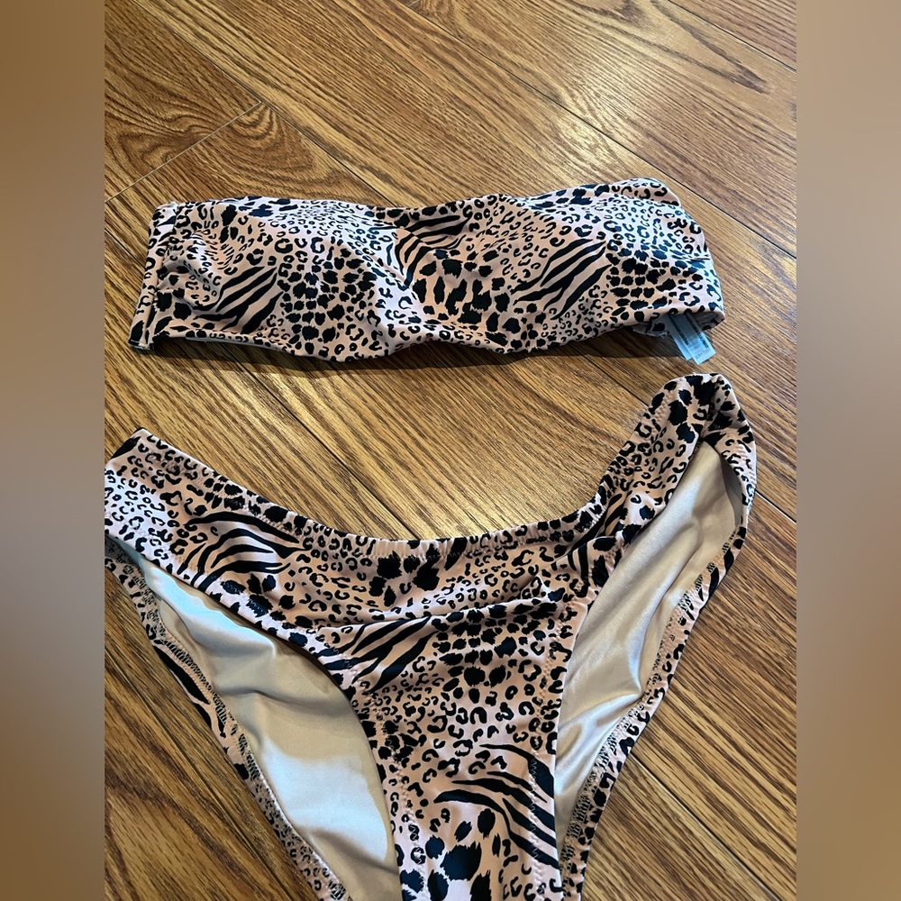 Bikini, never worn